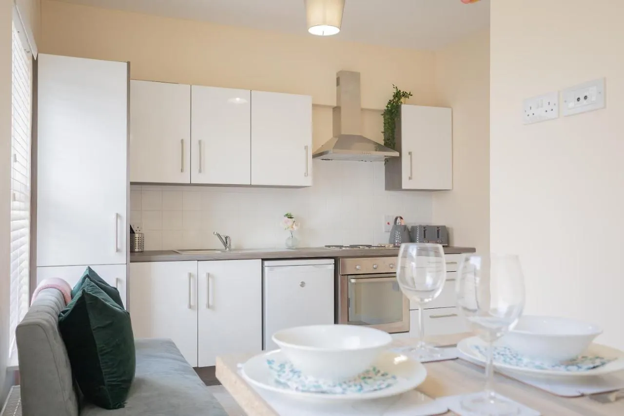 City South Apartments Belfast 0*,